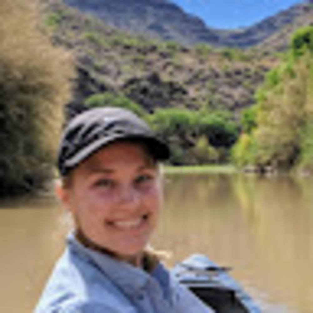 Meet your Posher, Courtney